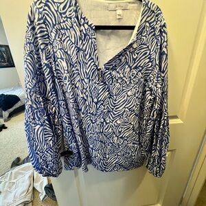 Lilly Pulitzer Blue & White Abstract Print V-Neck Blouse